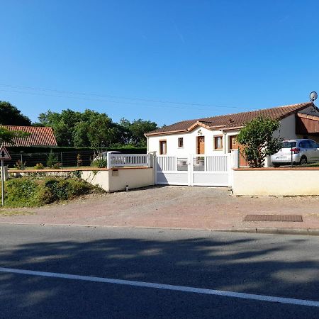 La Belle Maisonnette Montmorillon Bagian luar foto