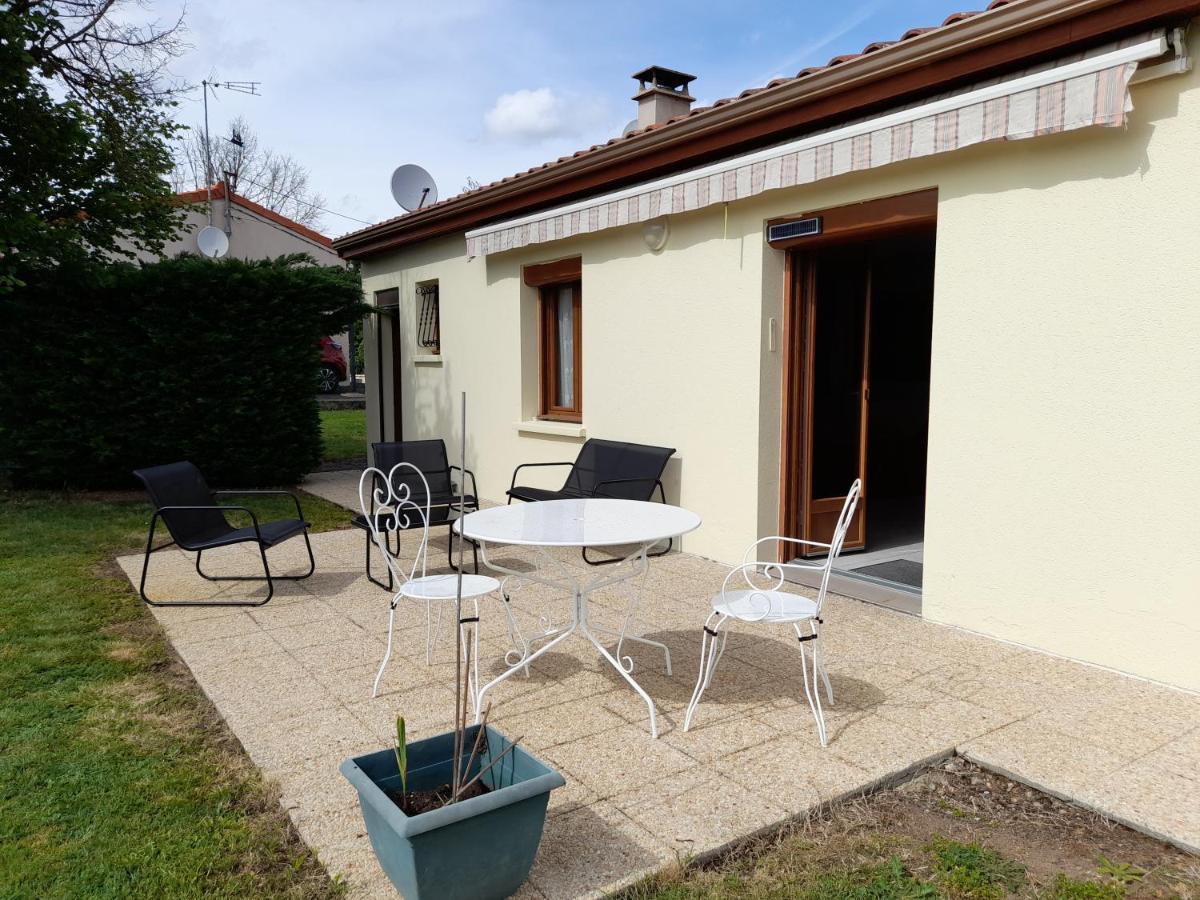 La Belle Maisonnette Montmorillon Bagian luar foto