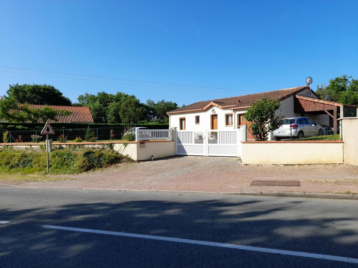 La Belle Maisonnette Montmorillon Bagian luar foto